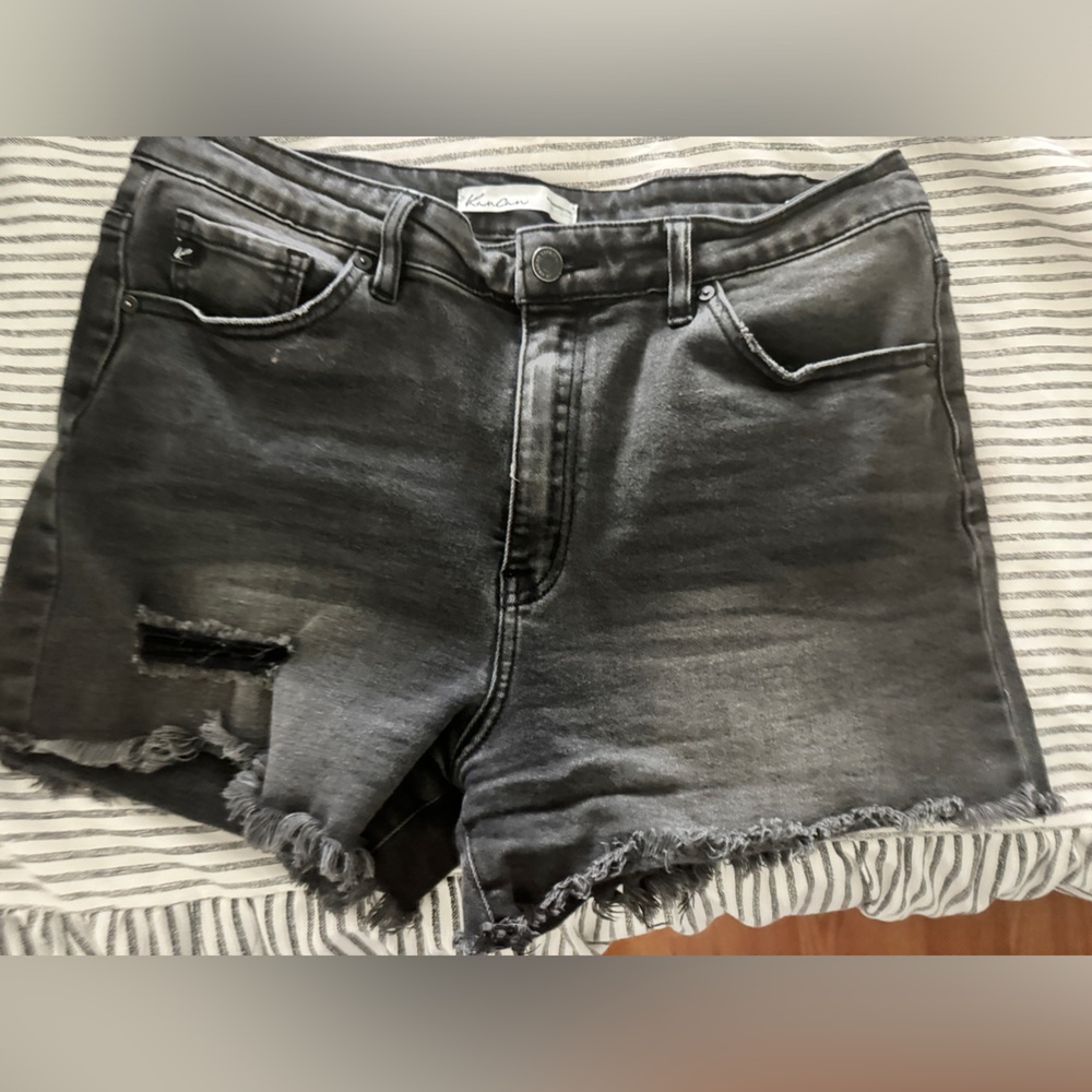 Women’s kancan shorts